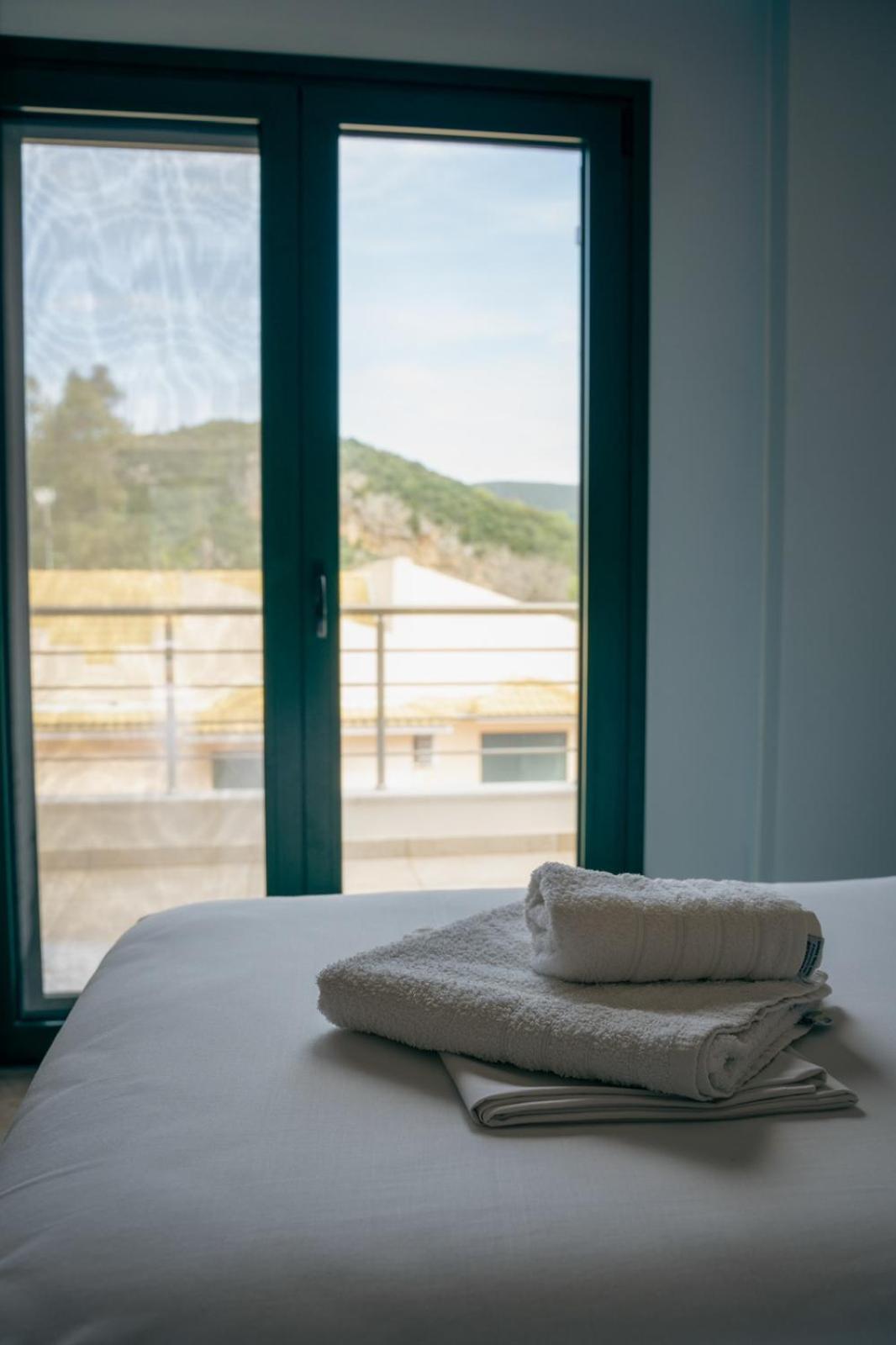 Coralli Hotel Perdika  Buitenkant foto