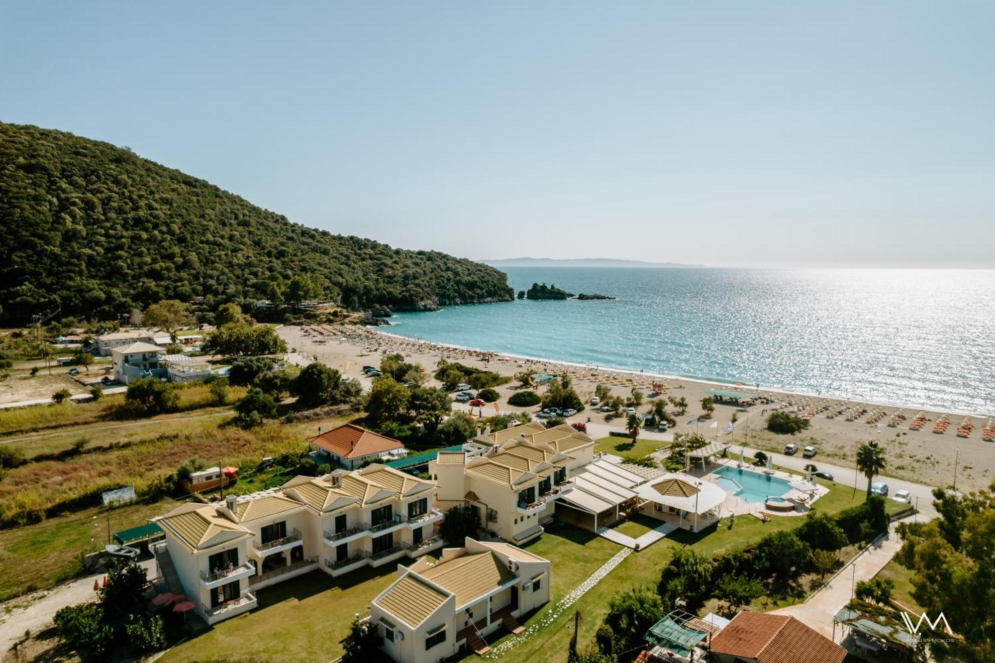 Coralli Hotel Perdika  Buitenkant foto