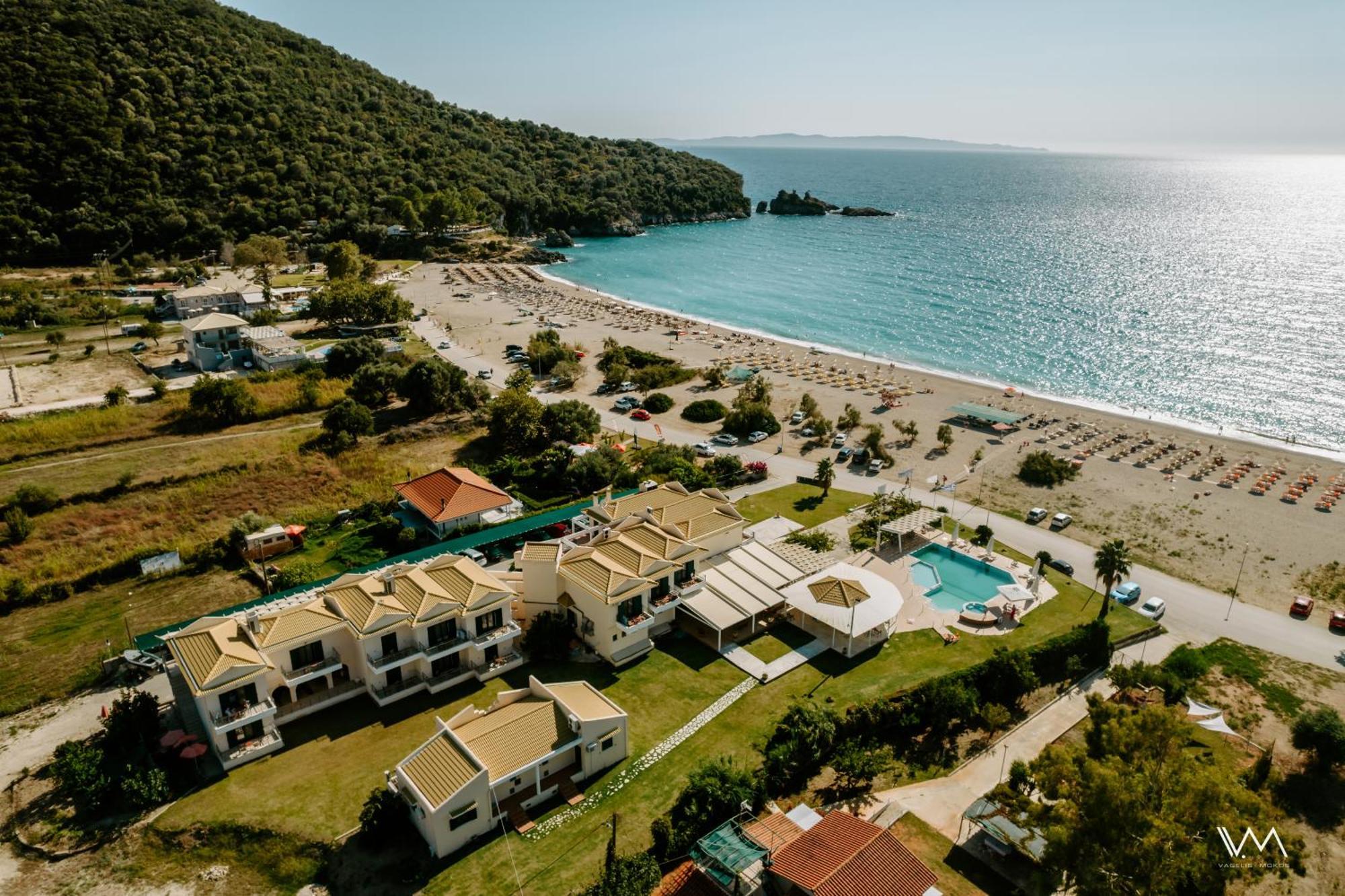 Coralli Hotel Perdika  Buitenkant foto